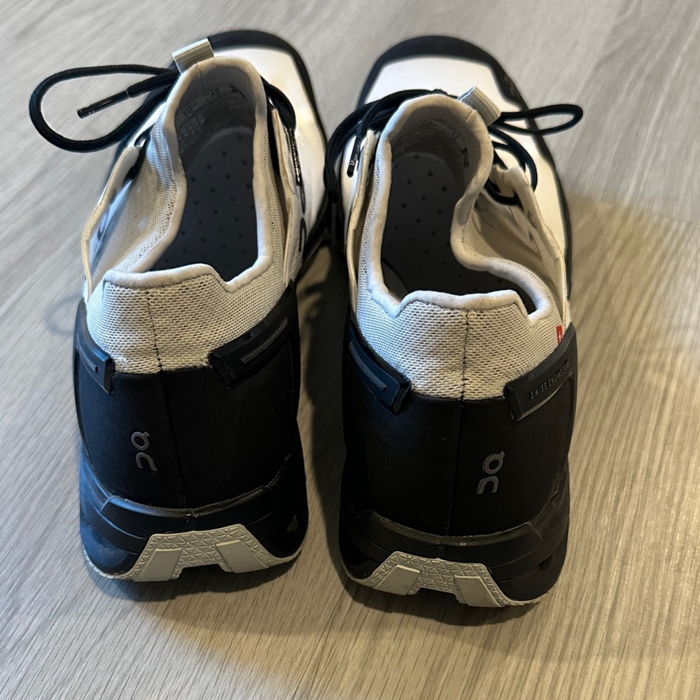 On Running Black and White Athletic Shoes - Picture 3 of 5